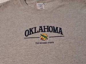 Oklahoma State Embroidered Souvenir Grey Cotton Blend T-shirt Size L Gildan - Picture 1 of 7