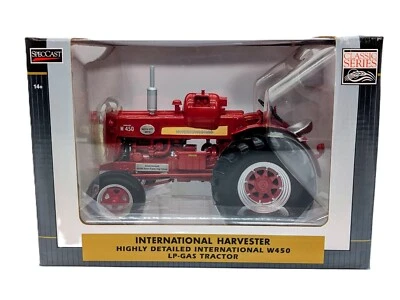 1/16 High Detail International Harvester W450 LP Gas North IA Farm Toy Show - Image 1 of 3