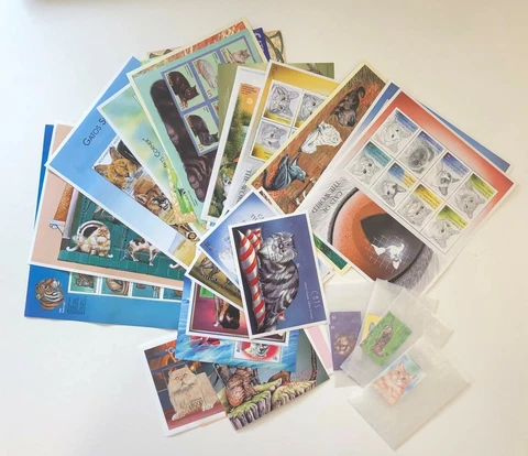 Special Unit! Cats, Feline, Pets - 21 Sheets of Stamps, 18 S/S & 4 Sets - MNH Cover