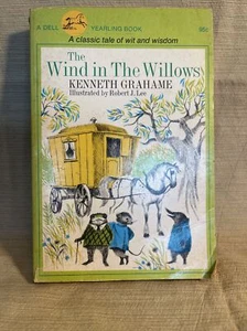 VTG The Wind in The Willows 1973 6th printing & 2 Winnie-The-Pooh Books - Picture 1 of 12