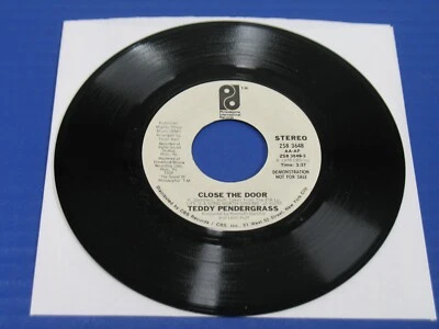 Teddy Pendergrass - Close The Door - 1978 Soul 45 Rare Promo EX VINYL RECORD - Image 1 of 2
