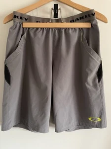 Men’s Medium Oakley Shorts - Bild 1 von 4
