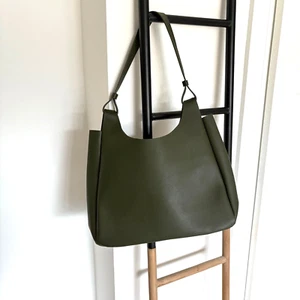 NWOT Neiman Marcus Olive Green Vegan Faux Leather Large Shoulder Tote Bag Purse - Picture 1 of 13