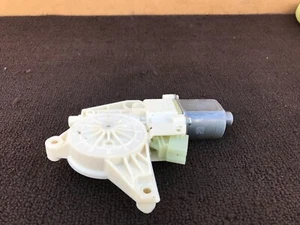 ✔MERCEDES W204 C63 C350 C300 C250 PUERTA TRASERA DERECHA CRISTAL VENTANA MOTOR OEM - Imagen 1 de 4