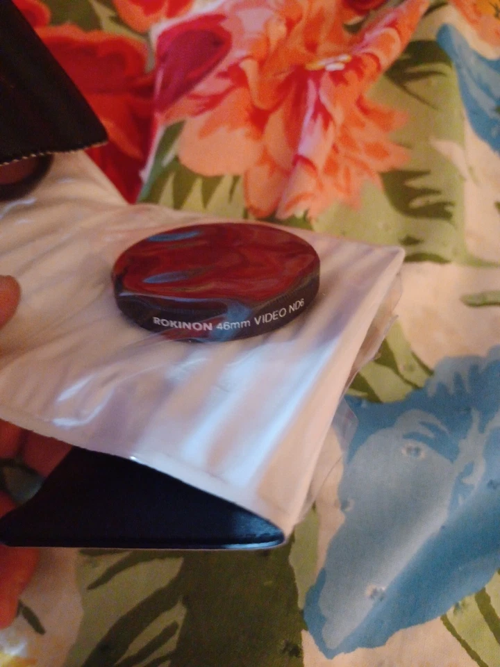 ZYKKOR FILTER LENS KIT 46mm FL-D & ND4X LENS IN CASE - Image 1 of 4