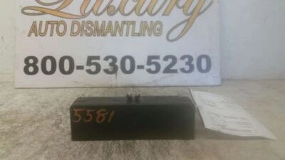 1999 - 2003 Mercedes-Benz E320 Wagon - Caixa de fusíveis do motor - 0025451901 - R289519 - Imagem 1 de 4