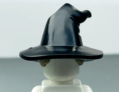 LEGO Minifigura Bruja Sombrero y Cabello Combo Negro Corto Floppy Hat Cabello Bronceado Oscuro Foto 1 de 4