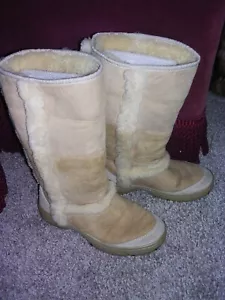 UGG AUSTRALIA SHEARLING SUNBURST HOHE STIEFEL EINMAL GETRAGEN! - Bild 1 von 7