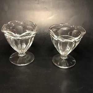 2 tazze da dessert vintage gelato Sundae vetro tulipano pesante 4" alte marcate 21 e 25 - Foto 1 di 7