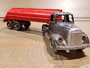 Tootsietoy 1954-1959 Mack L-Line Öltanker Vintage rot & schwarz Druckguss LKW - Bild 1 von 9