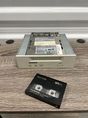 Sony SDT-9000 SCSI Tape Digital Data Storage Drive SDT9000 50PIN DDS 3 - Image 1 of 4