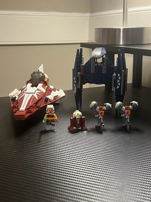 LEGO Star Wars: Ahsoka's Starfighter and Vulture Droid (7751) - Изображение 1 из 4