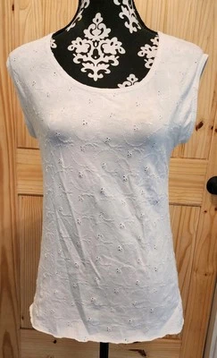 LEL Long Elegant Legs White Eyelet T-Shirt Women’s Size M MADE IN USA! - Image 1 of 3