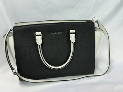 BOLSO BANDOLERA MICHAEL MICHAEL KORS SELMA LG TZ CUERO NEGRO/BLANCO OPT Foto 1 de 4