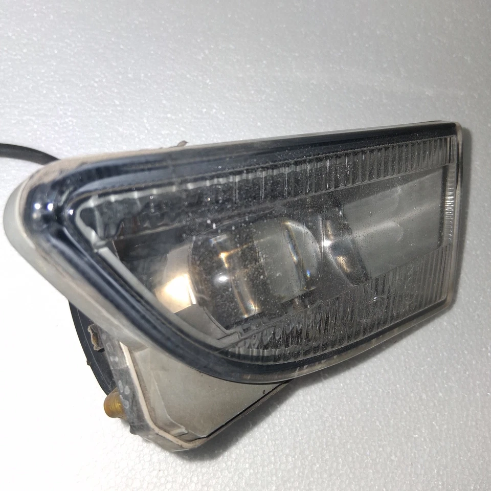 Luz antiniebla delantera derecha deportiva 96-02 mercedes r129 sl500 c36 amg fabricante de equipos originales Foto 1 de 1