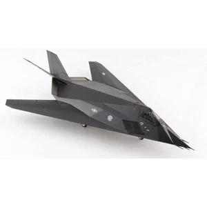 Hobby Master 1:72 F-117A "40 Years of Owning the Night" 84-0828, USAF, May 2022 - Picture 1 of 4