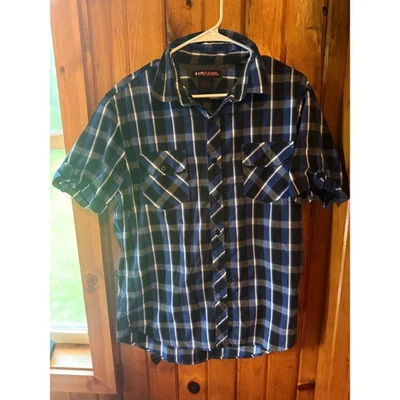 Camisa informal con botones de manga corta a cuadros Hawke para hombre azul negro talla grande Foto 1 de 4