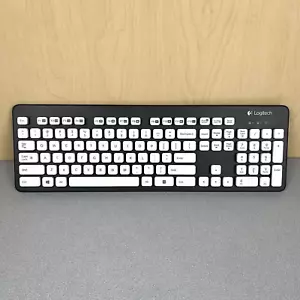Logitech K310 USB Wired Keyboard Black/Blue/White Keys Tested Working - Picture 1 of 8