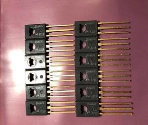 Motorola 2N6070 Sensitive Gate Gold Leads Triacs 100 Volts 4 Amps TO126 - 9 pcs - Picture 1 of 5