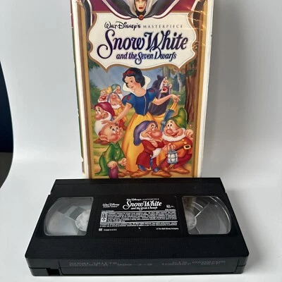 Snow White and the Seven Dwarfs - Walt Disney's Masterpiece Collection Rare - Image 1 of 4
