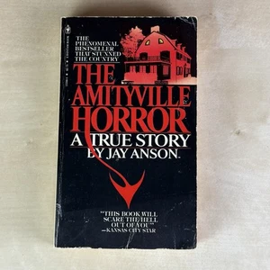 The Amityville Horror - A True Story by Jay Anson Vintage Horror Paperback 1978 - Picture 1 of 9