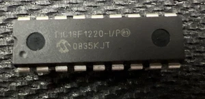 Microcontrollore PIC18F1220-I/P PDIP-18 - Foto 1 di 2