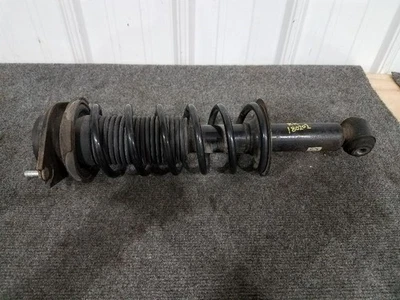 Conjunto de puntal trasero derecho pasajero Subaru Impreza WRX 2008-10 Foto 1 de 4