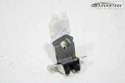 Actuador de bloqueo de pestillo puerta trasera deportiva Mitsubishi Outlander 2011-2024 OEM Foto 1 de 4