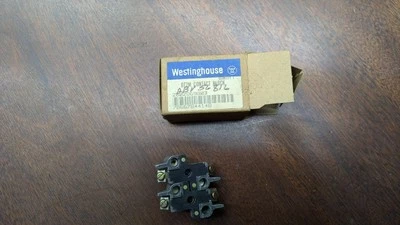 WESTINGHOUSE CONTACT BLOCK OILTIGHT 600VAC/DC 2NO OT2M - Image 1 of 2