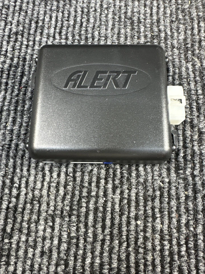 Bulldog Security Deluxe Remote Vehicle Starter Paging Alarm System Deluxe 500B - Image 1 of 4