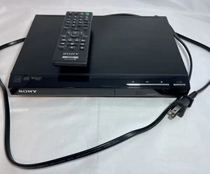 Sony DVP-SR510H CD/DVD-Player mit Fernbedienung getestet und funktionsfähig - Bild 1 von 9
