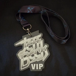 Jeff Beck VIP Estampado Cordón Plástico Recuerdo de Show 51/4" Logo + Cordón  - Imagen 1 de 7