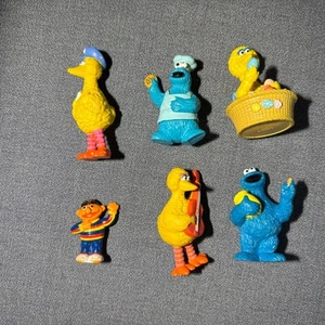 Sesame Street Lot of 6 Figures 1982 Big Bird Cookie Monster Ernie Henson Muppets - Picture 1 of 11