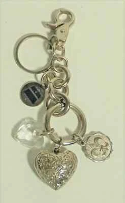 KATHY Etiqueta Colgante Corazones Llavero Monedero Dije Foto 1 de 2