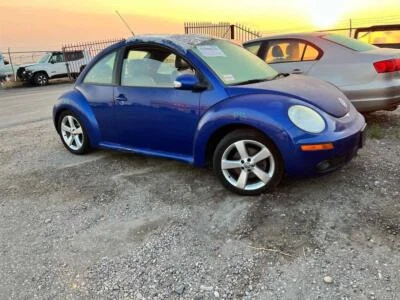 Módulo de control del motor usado (ECM) se adapta a: Volkswagen Beetle 2007 control electrónico Foto 1 de 4