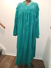 Only Necessities Women’s Plus Size 5x Robe, Night Gown, Lounger. Green Vintage