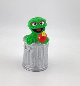 Oscar the Grouch Slimy Worm Apple PVC Figure Applause Sesame Street Vtg. Muppets - Picture 1 of 6