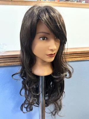 Peluca sintética marrón oscuro golpeada Foto 1 de 4