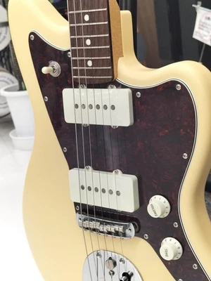 FENDER JAPAN JUNIOR COLLECTION JAZZMASTER Used Rosewoodbody Mapleneck w/Softcase - Image 1 of 4