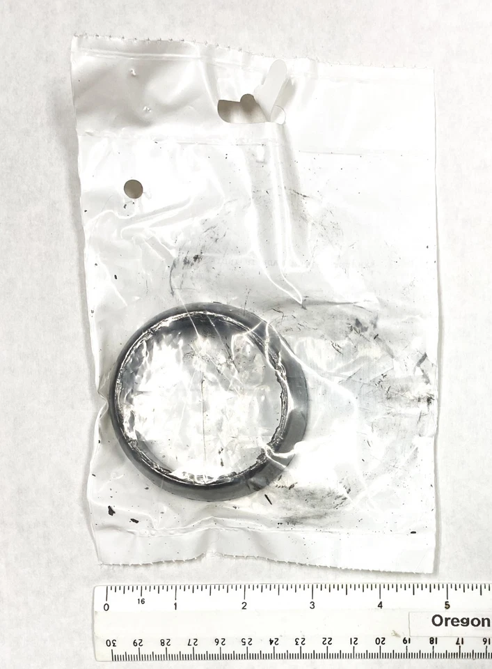 Junta de brida de tubo de escape Walker 31557 Buick Honda Lexus Mitsubishi Oldsmobile Foto 1 de 3