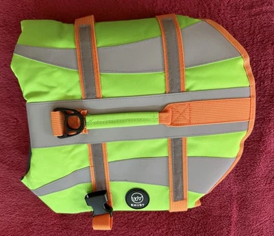 EMUST Dog Life Vest/Jacket, Adjustable Rescue Handle,Green Size Medium NEW - Image 1 of 4