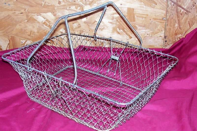 Old Metal Folding Basket Kitchen Food Décor Fruit Vintage Collectible Collector  - Image 1 of 2