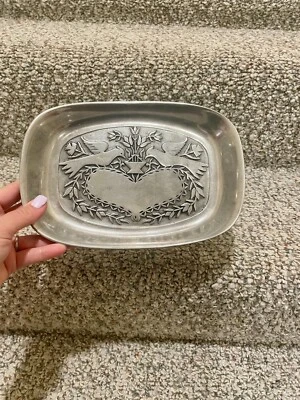VTG Platter Wilton Armetale Lovebirds Birds Heart Bread Basket Tray Serving - Image 1 of 4