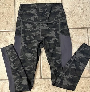 FABLETICS Women's Size S Powerhold High Waisted Leggings Charcoal Camouflage - Picture 1 of 7