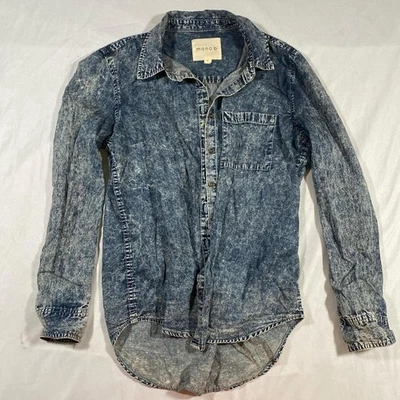 Рубашка на пуговицах размер средний - моно B кислотная стирка джинсовая - Изображение 1 из 4