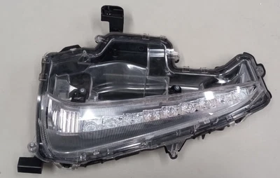 Front Turn Signal LED Light Left Drivers Side For 2017-2020 Toyota Prius Prime - Image 1 of 3