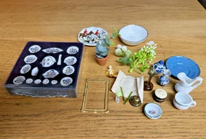 vintage and antique dolls house mix of items includes glass lamp pots tiny doll - Picture 1 of 24