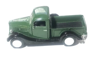Die-Cast 1937 Ford Pick Up Green & Black 1:34 Scale SS5607 Loose Very Good - Picture 1 of 9