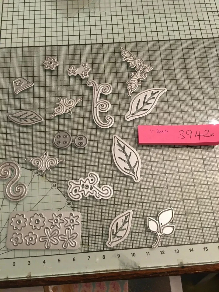 17 small die set ref3942a **SALE** - Image 1 of 1