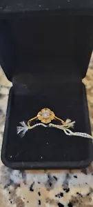 14k Gold Plated Petal Halo Ring Avon Sz 10 Swarovski Cubic Zirconia - Picture 1 of 5